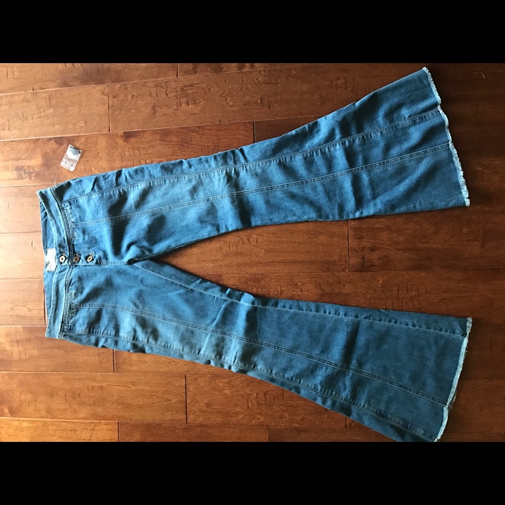 FREE PEOPLE Bells