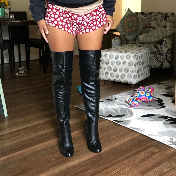 High knee boots - Picture 3 of 4