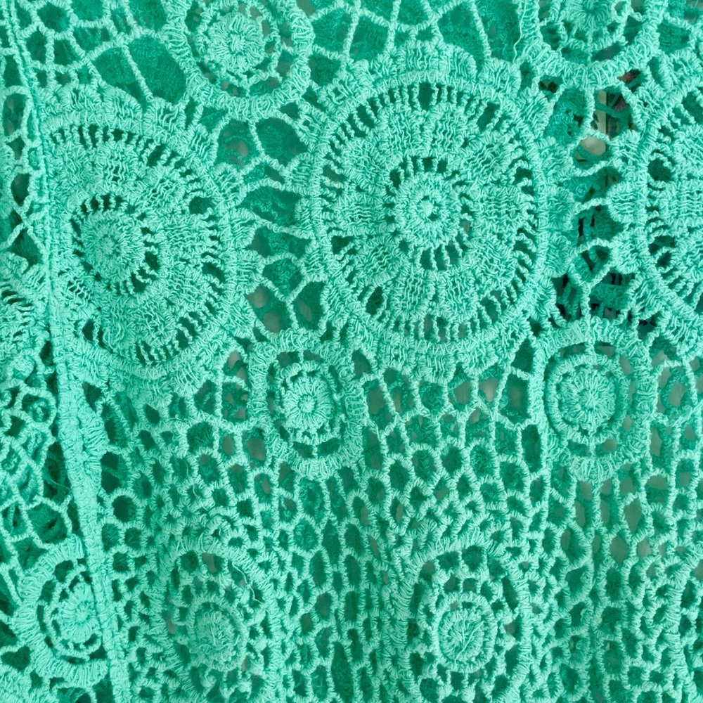 Crocheted top. - Picture 6 of 6