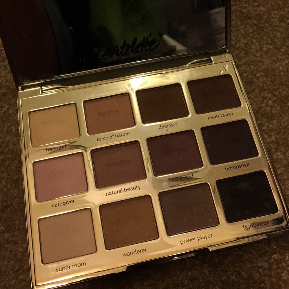 AUTHENTIC Tartelette Palette 🌸💋