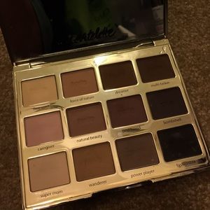 AUTHENTIC Tartelette Palette 🌸💋