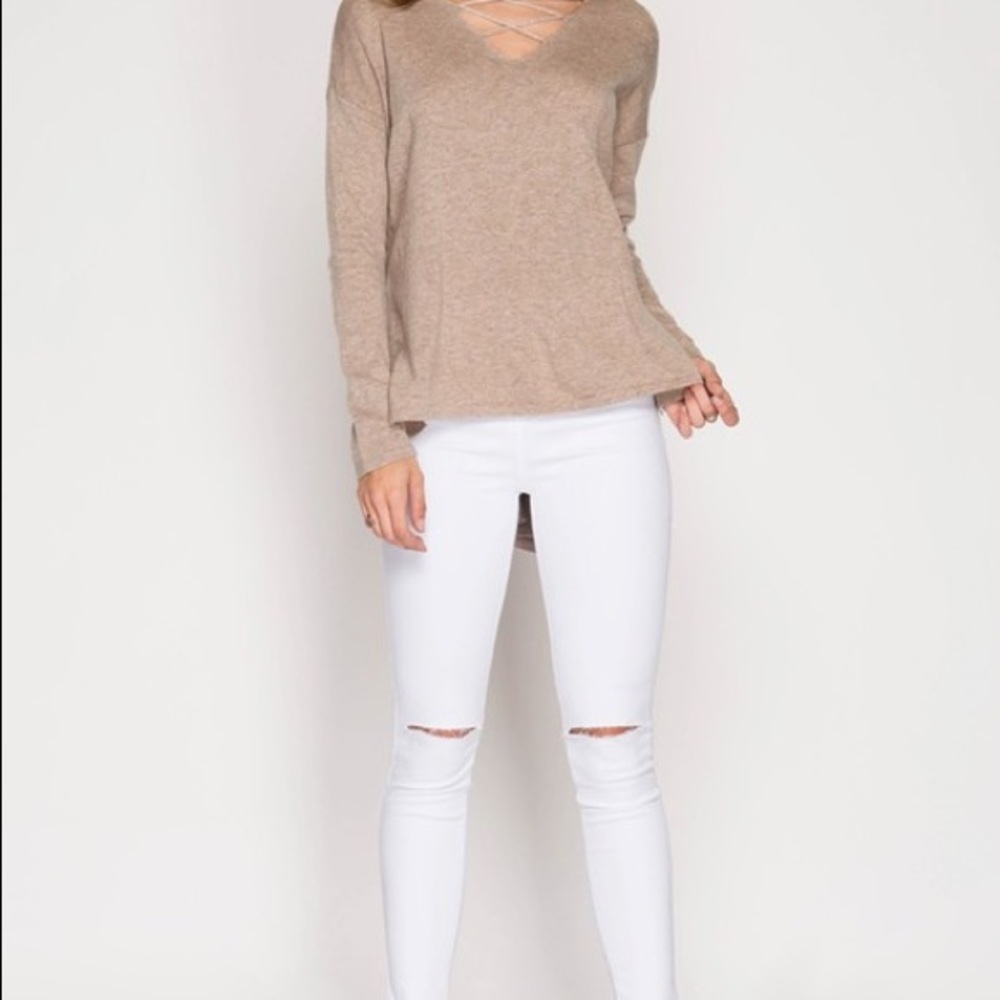 Carmen Crisscross Sweater - Picture 6 of 6