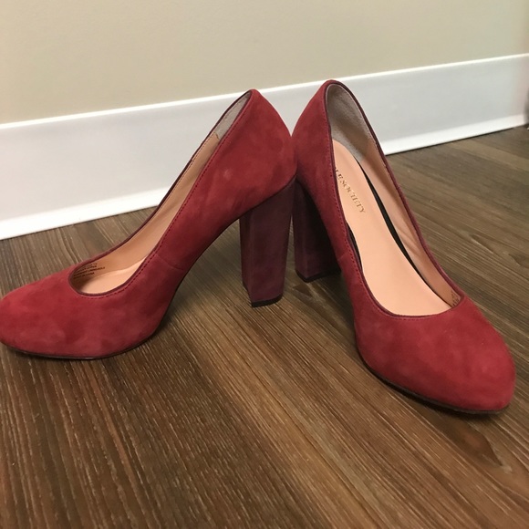 Heels - Picture 2 of 4