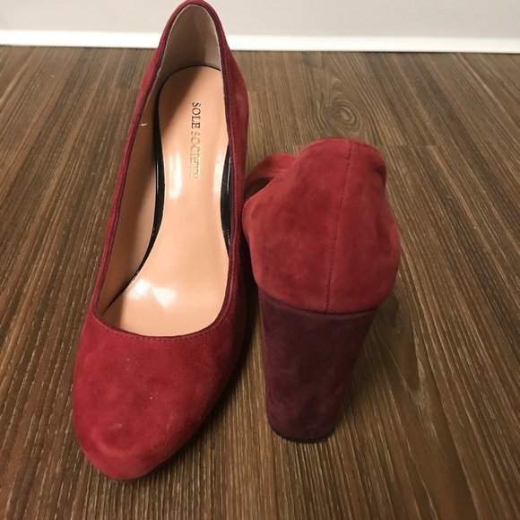 Heels - Picture 4 of 4