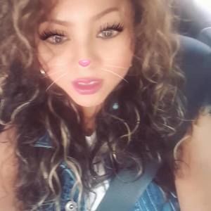 Meet your Posher, Aura