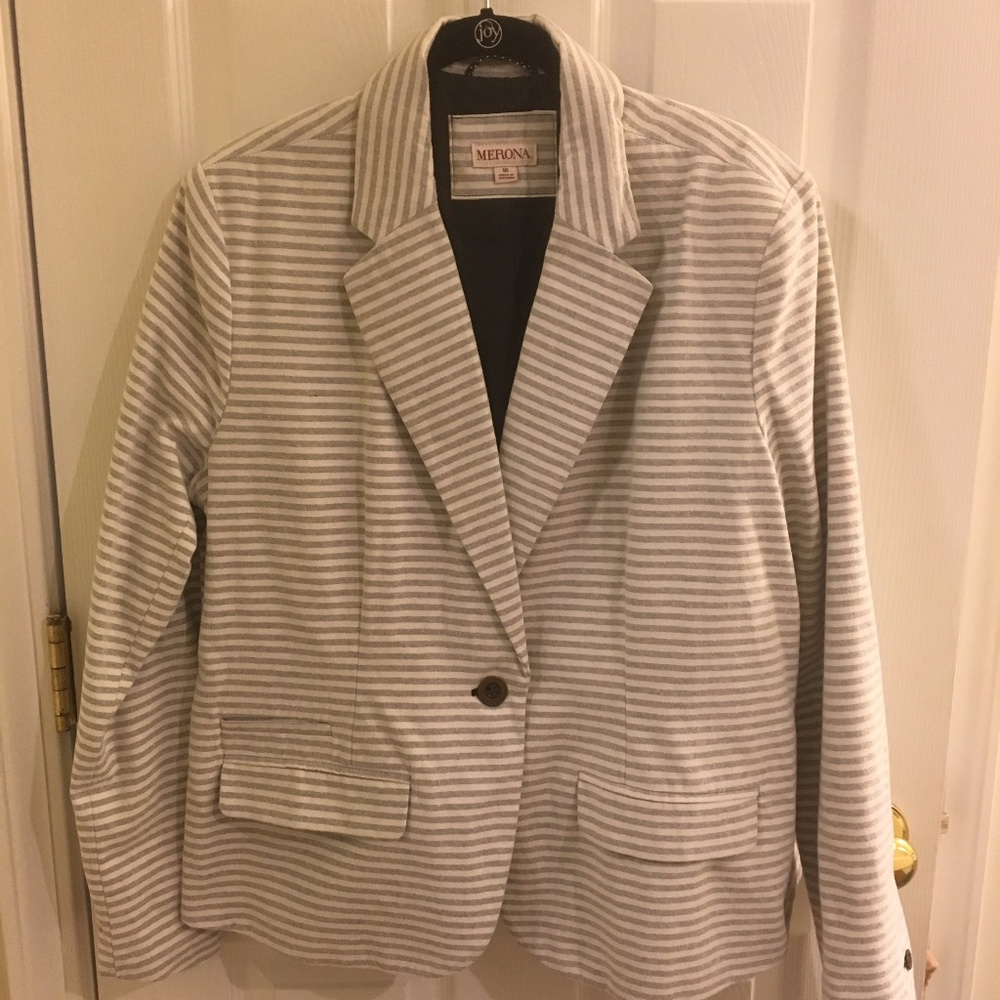 Size 16 white and gray striped blazer