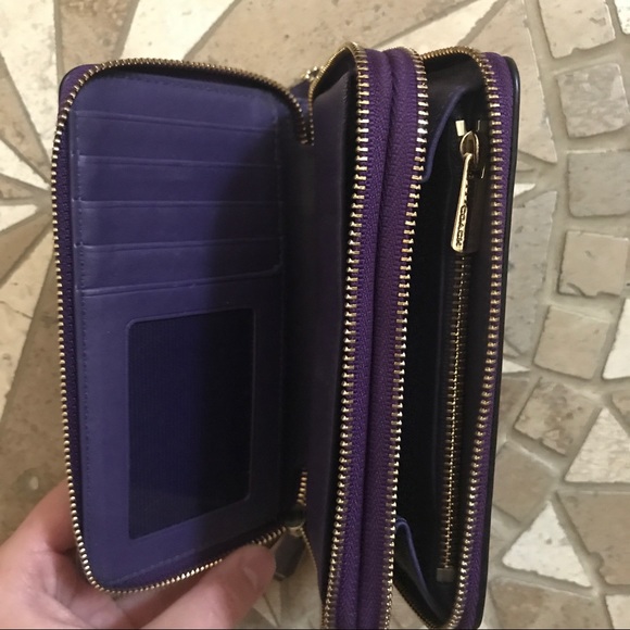 Coach Wristlet - Picture 3 of 7