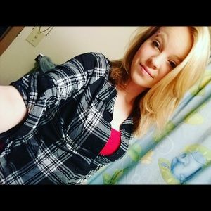 Meet your Posher, Courtney