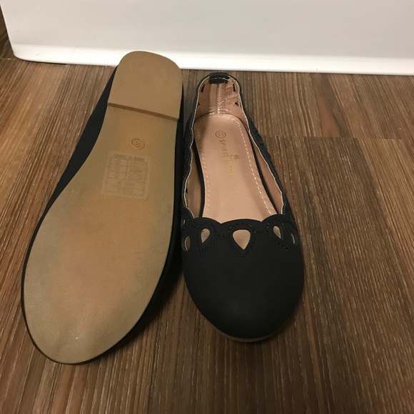 Flats - Picture 2 of 3