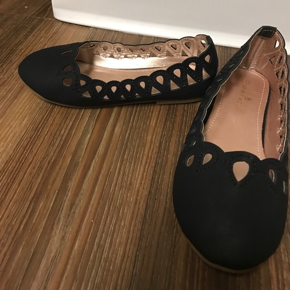 Flats - Picture 3 of 3