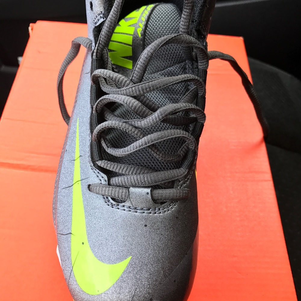 Kids sneakers