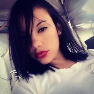 Meet your Posher, Elianny