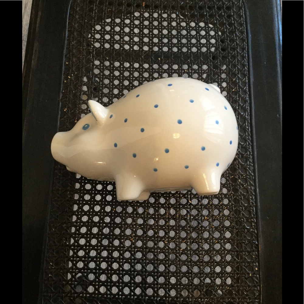 💰Sold💰Blue and white Tiffany piggy bank.