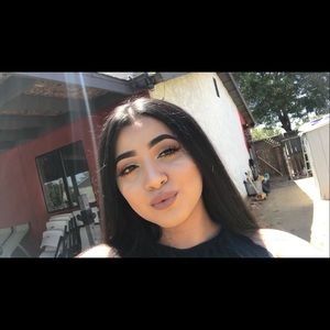 Meet your Posher, Jasmine