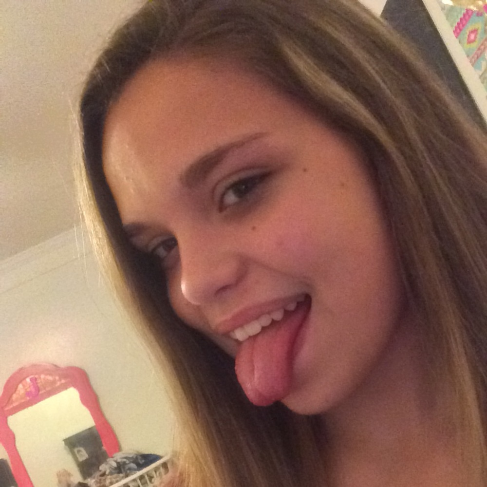 Meet your Posher, Hannah