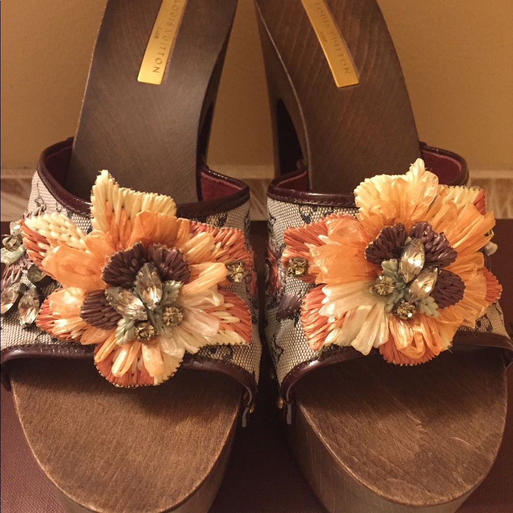 💯% Authentic Louis Vuitton Platform Shoes