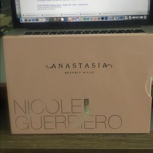 ABH x Nicole Guerriero Glow Kit