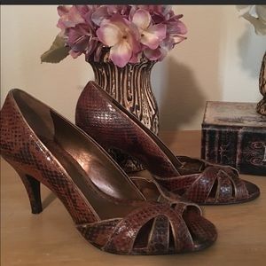 Brand new! Gianni Bini leather peep toe heels.
