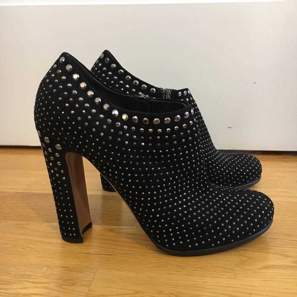 NIB Prada black suede studded ankle booties, 38