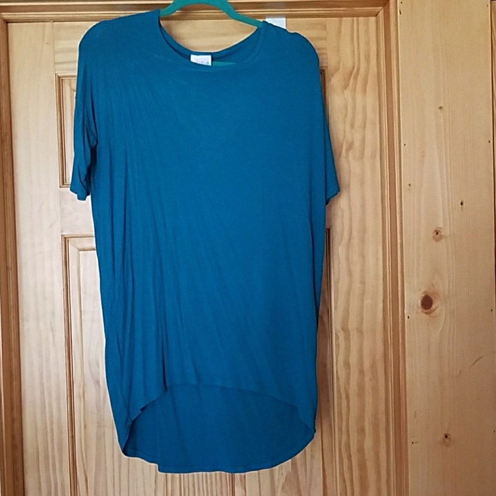 Lularoe Irma top