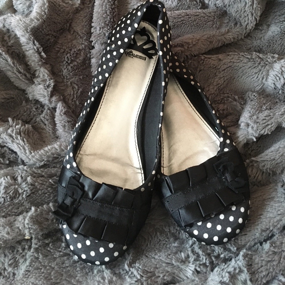 Black and silver polka dot flats