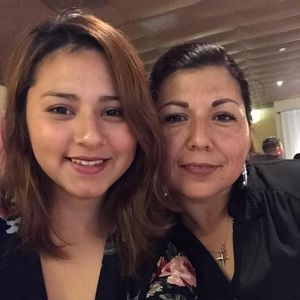 Meet your Posher, Josefina