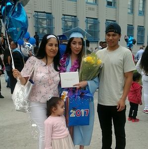 Meet your Posher, Maria