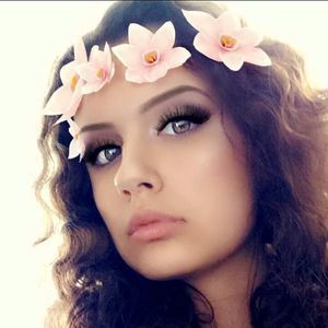 Meet your Posher, Sierra