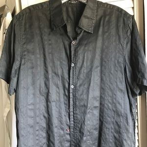 ‼️REDUCED‼️💕Men's short sleeve Sisley shirt.