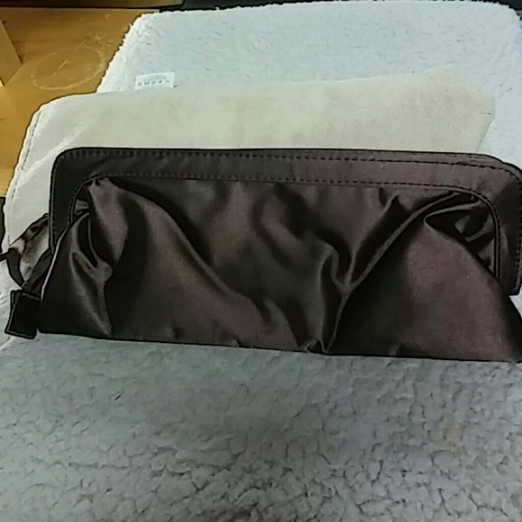 Sequins and beads - Picture 2 of 4