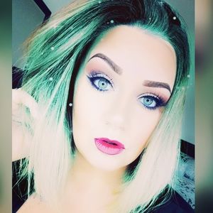 Meet your Posher, Ashly