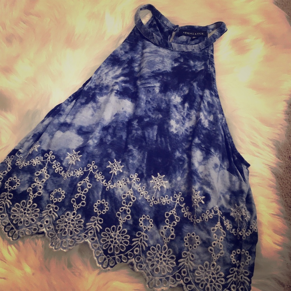 Kendall & Kylie high neck sleeveless top