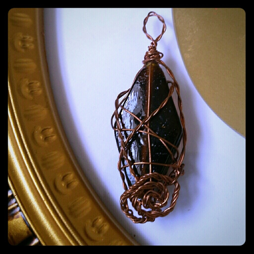 ☆6/$16 Handcrafted wire wrapped pendant