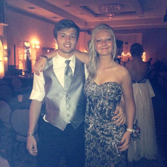 Prom Dress - Picture 1 of 3