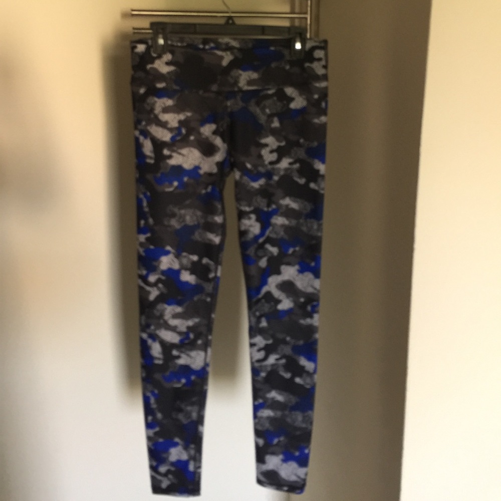 Fabletics yoga pants