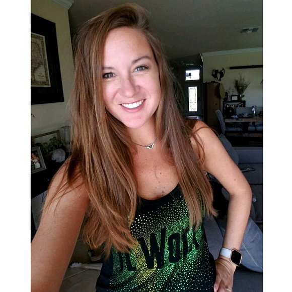 Meet your Posher, Kendall - Picture 1 of 1