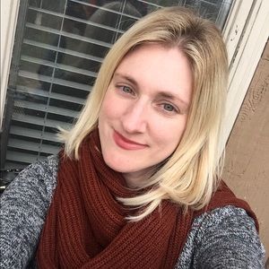 Meet your Posher, Lisa