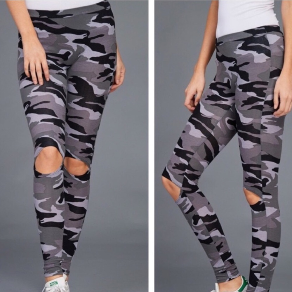 Open Knee Cameo Leggings