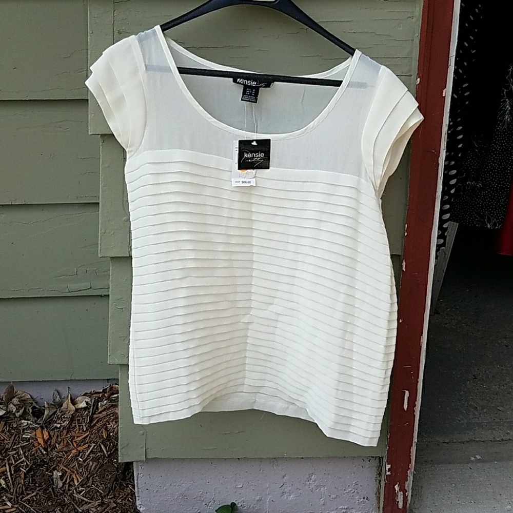 Kenzie pleated cream dress shirt