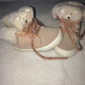 Zara baby girl's winter boots. Size 20
