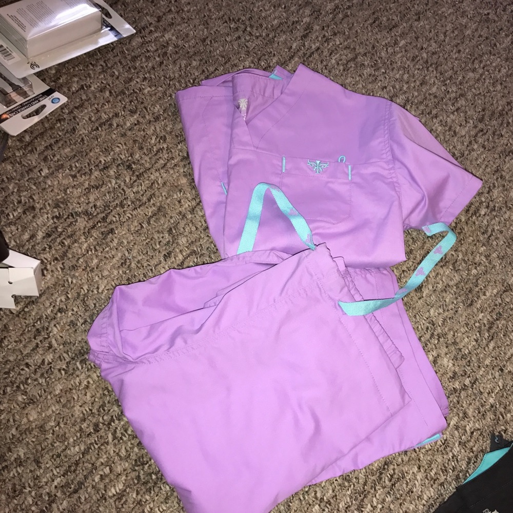 Med couture scrub set.. BRAND NEW