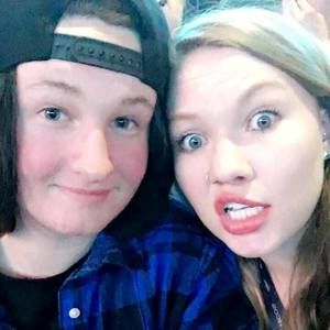 Meet your Posher, Wesley