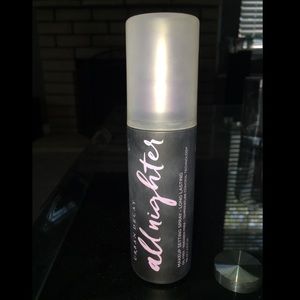 URBAN DECAY SETTING SPRAY