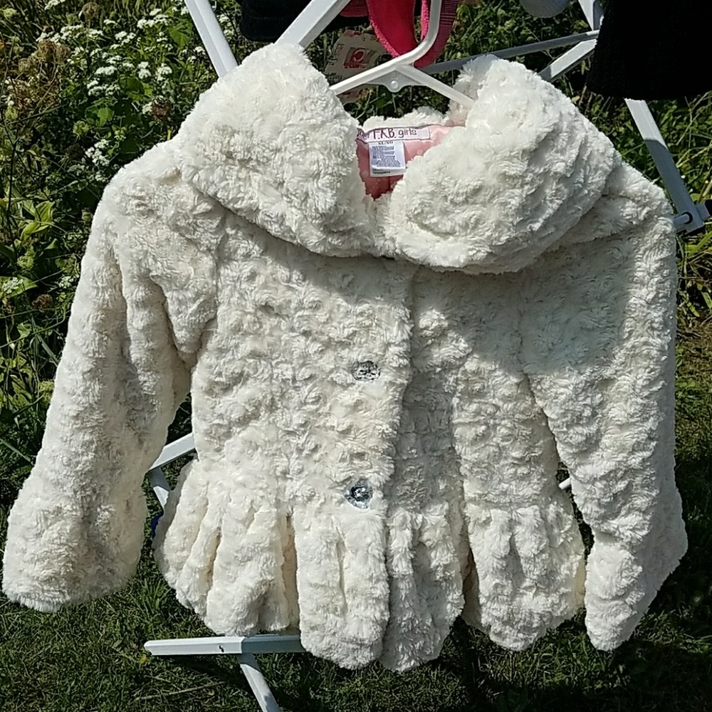Off white velvety coat with heart diamond buttons