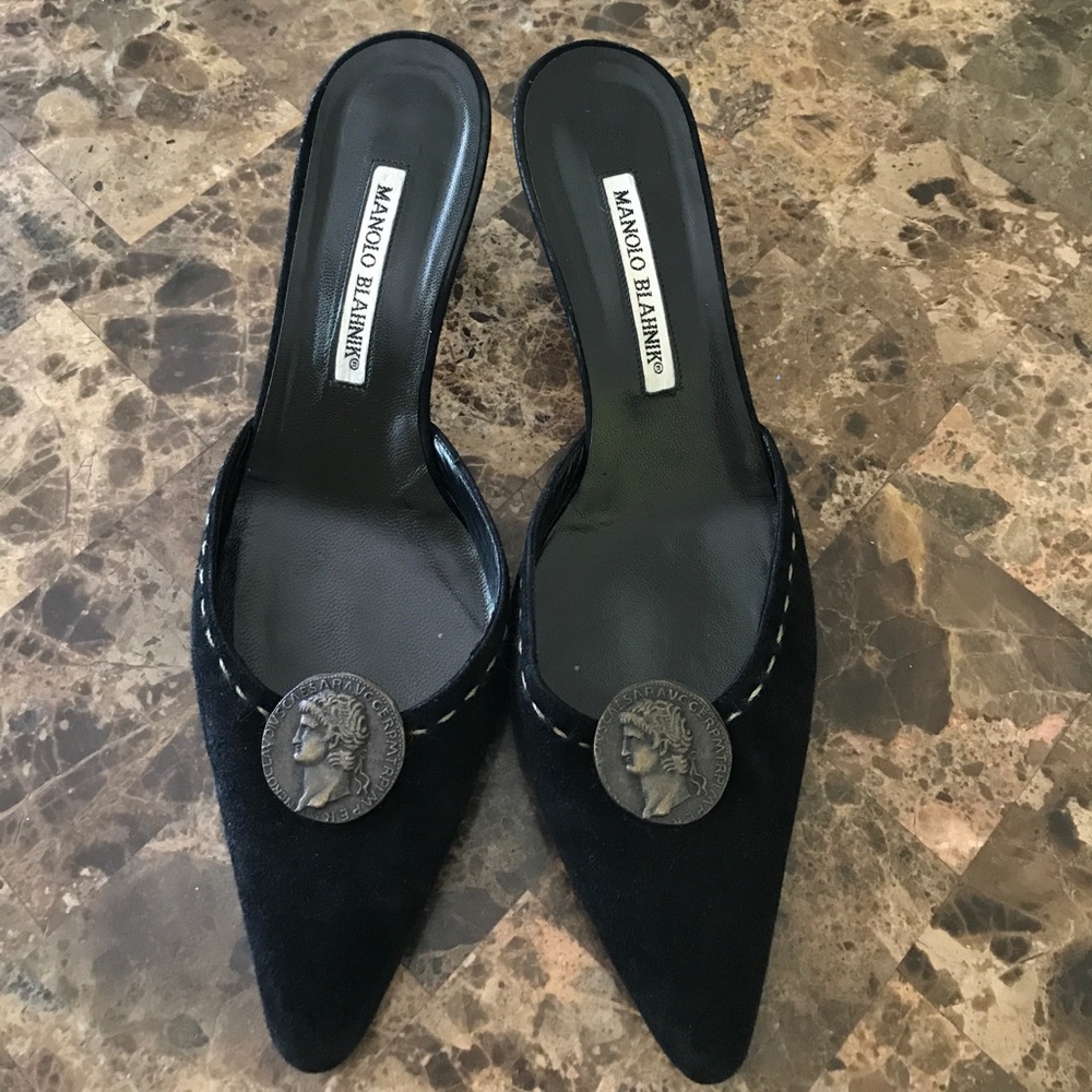 Size 38 Manolo Blahnik heels