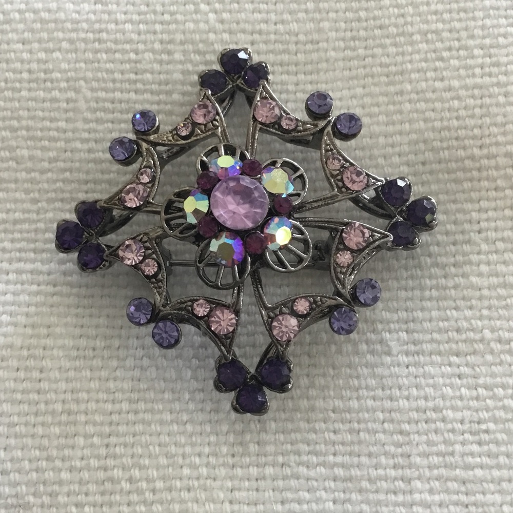 Antique style jeweled brooch