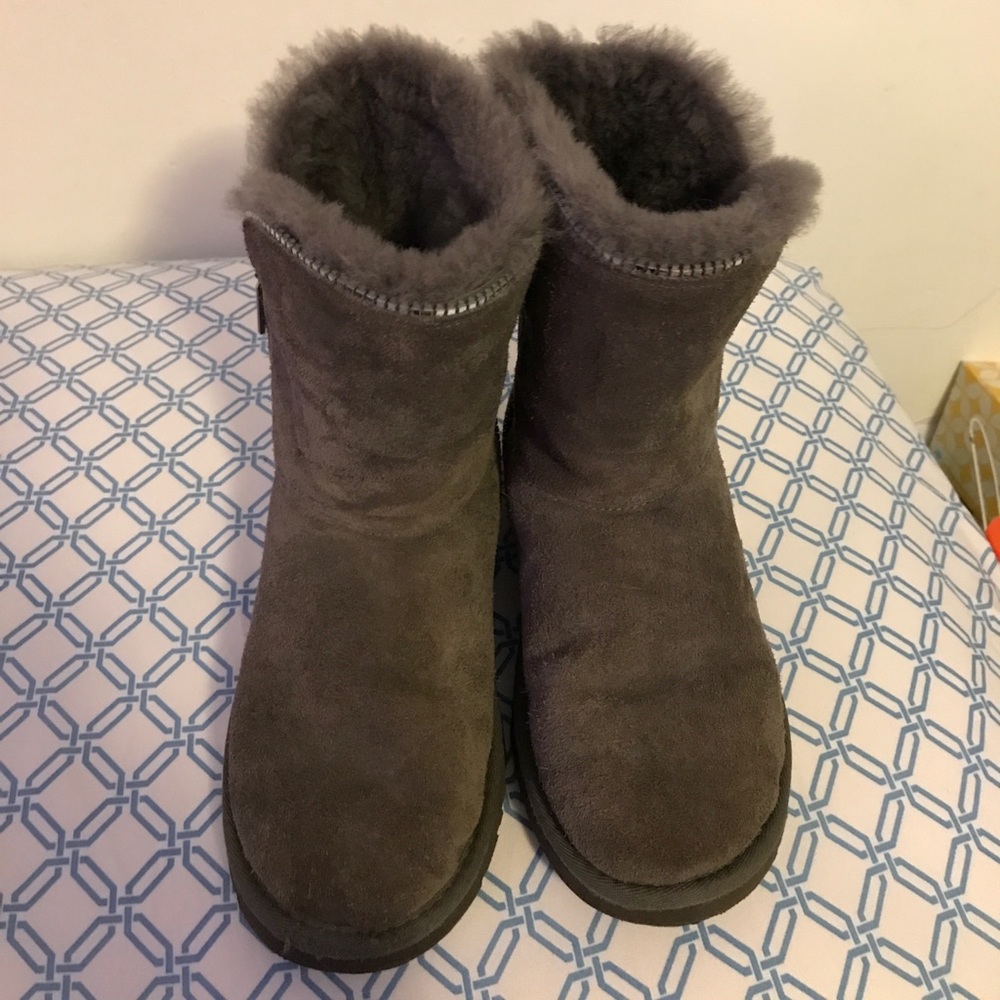 Uggs with Zipper Trim