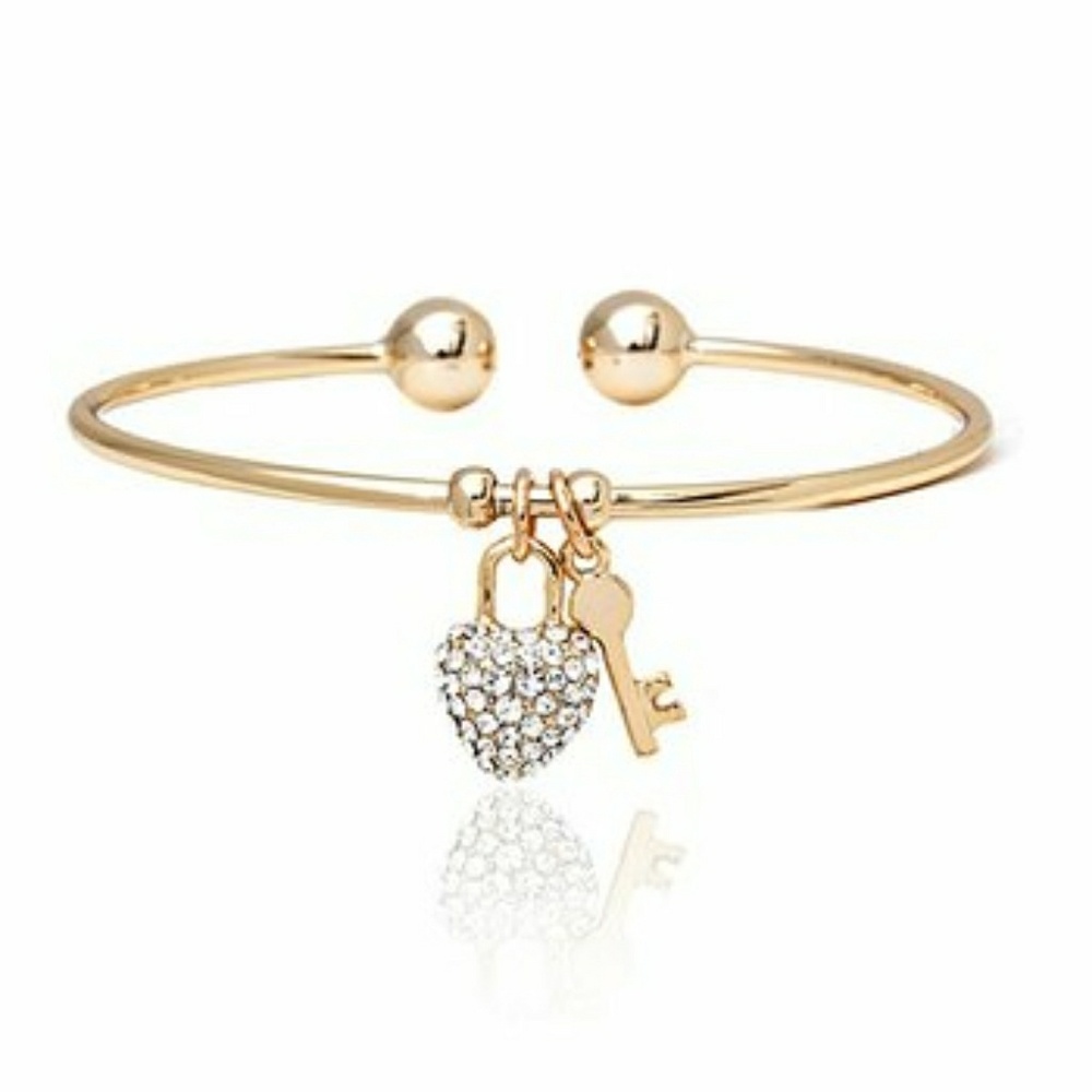 Gold Heart & Key Bracelet With Swarovski® Crystals