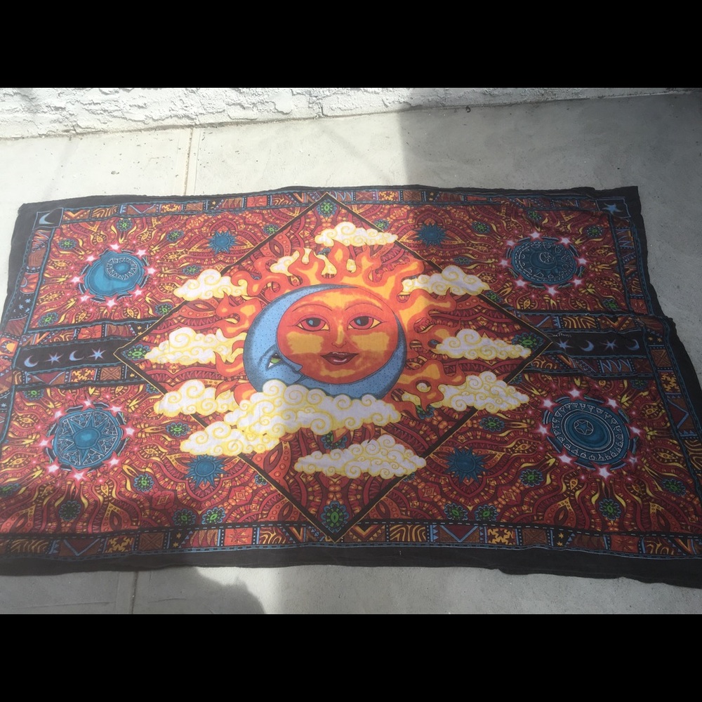 Sun tapestry