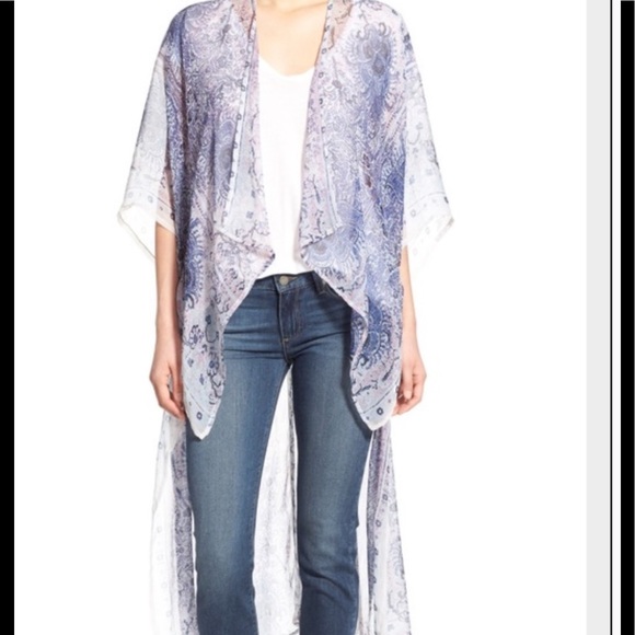 BCBG Accessories - BCBG Kimono Wrap szS